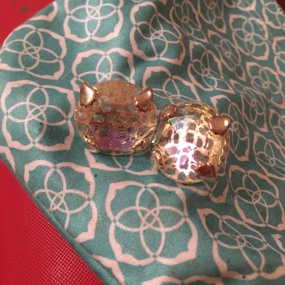 Betty Stud Kendra Scott earrings